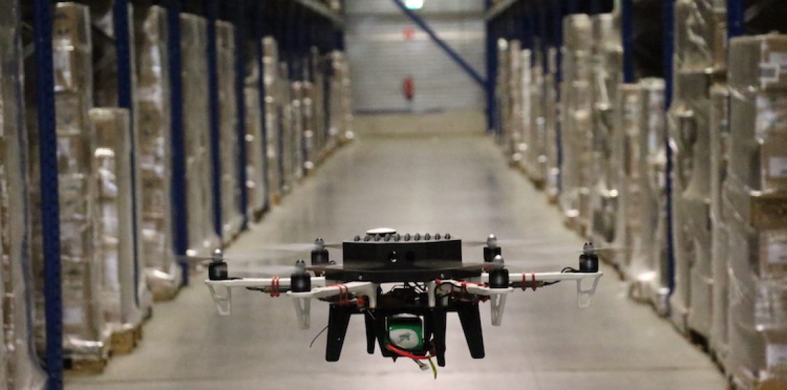 Vodafone Business - Drone als razendsnelle magazijnteller, dankzij 5G