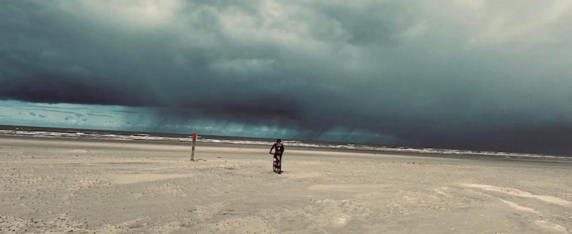 FFtF-ondernemer Jan Schoorl (Jamiepro), op het strand